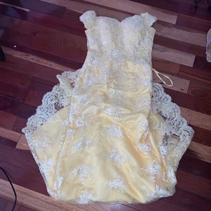 Prom style dress in color daffodil yellow